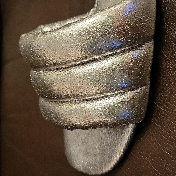 Zara NWT Silver Flat Sandals Puffy Front Size 6 (36 EU) - Picture 7 of 12